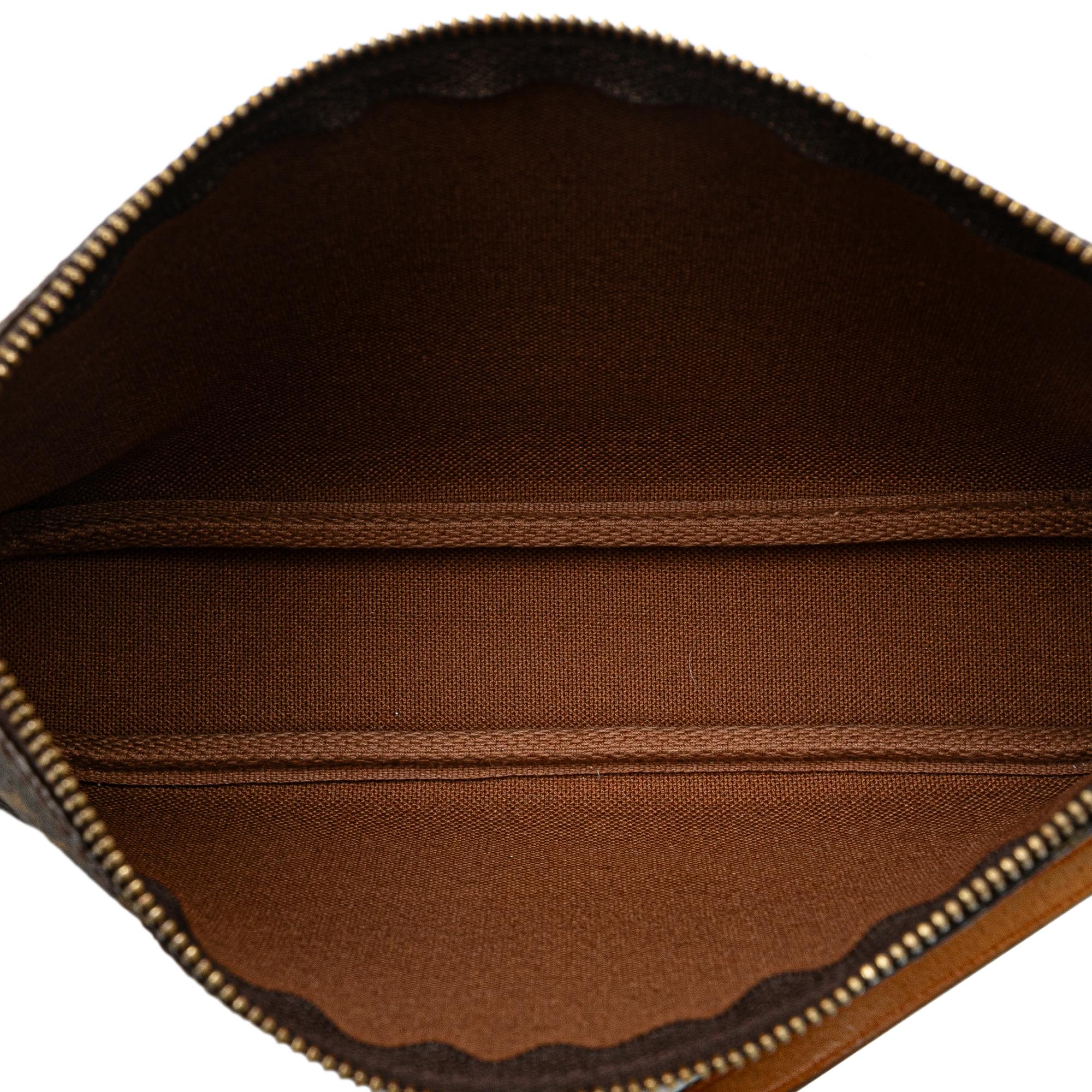 Louis Vuitton Monogram Pochette Accessoires (SHG-bjgWls)