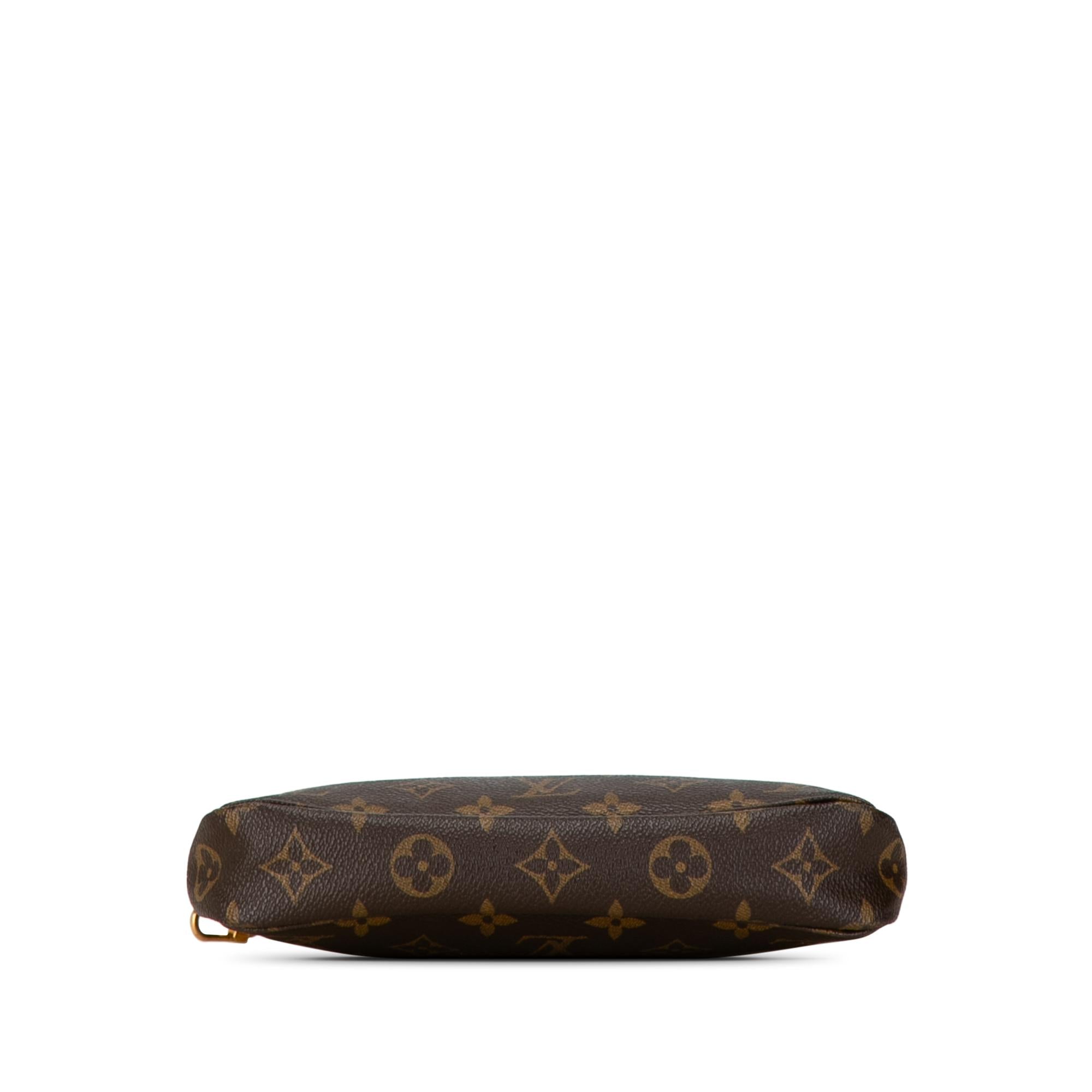 Louis Vuitton Monogram Pochette Accessoires (SHG-Gx63Ka)