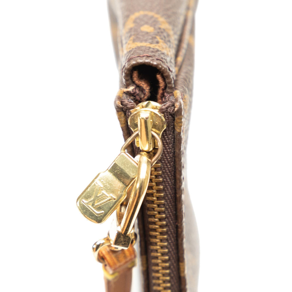 Louis Vuitton Monogram Pochette Accessoires (SHG-aBmVps)