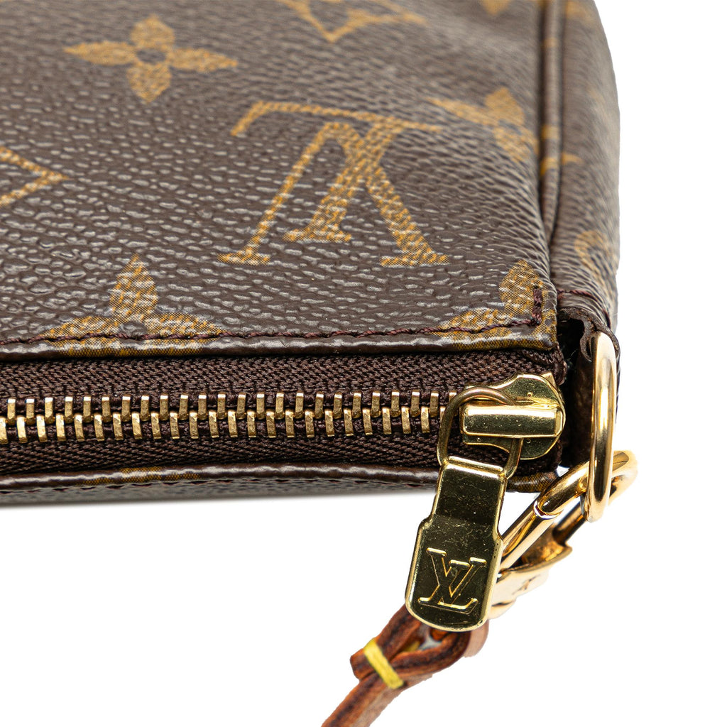 Louis Vuitton Monogram Pochette Accessoires (SHG-R0tnFN)