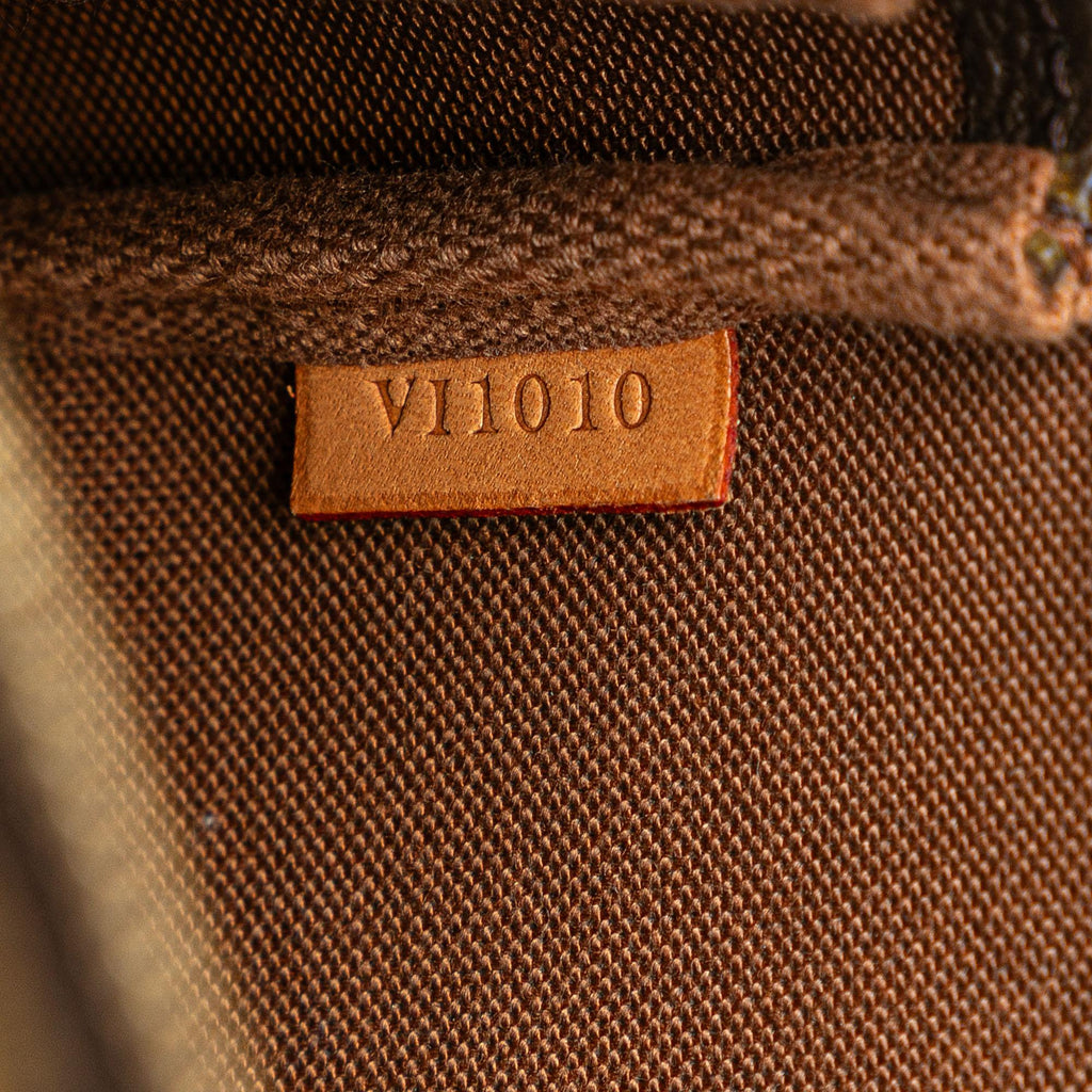 Louis Vuitton Monogram Pochette Accessoires (SHG-UFgkZo)