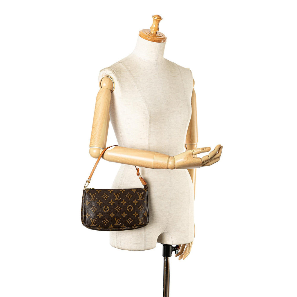 Louis Vuitton Monogram Pochette Accessoires (SHG-UFgkZo)