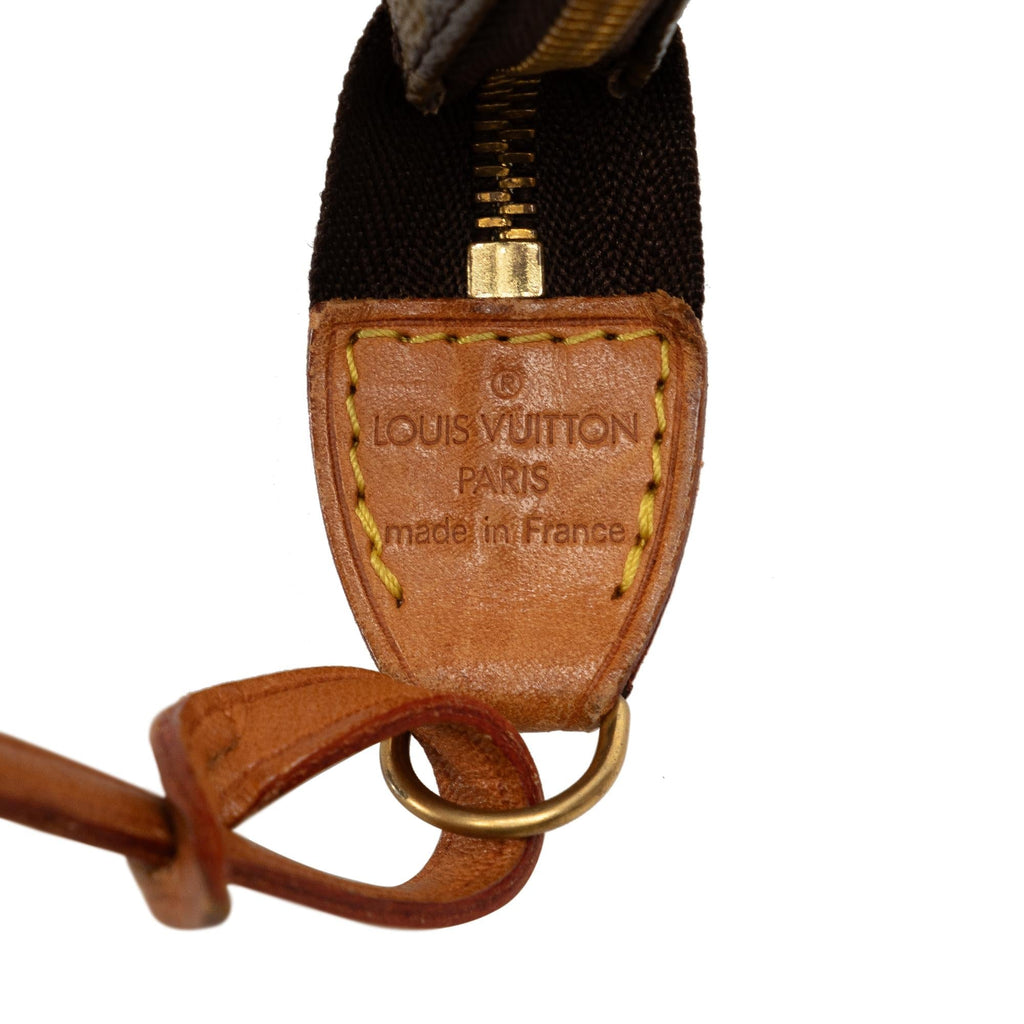 Louis Vuitton Monogram Pochette Accessoires (SHG-cFCprp)