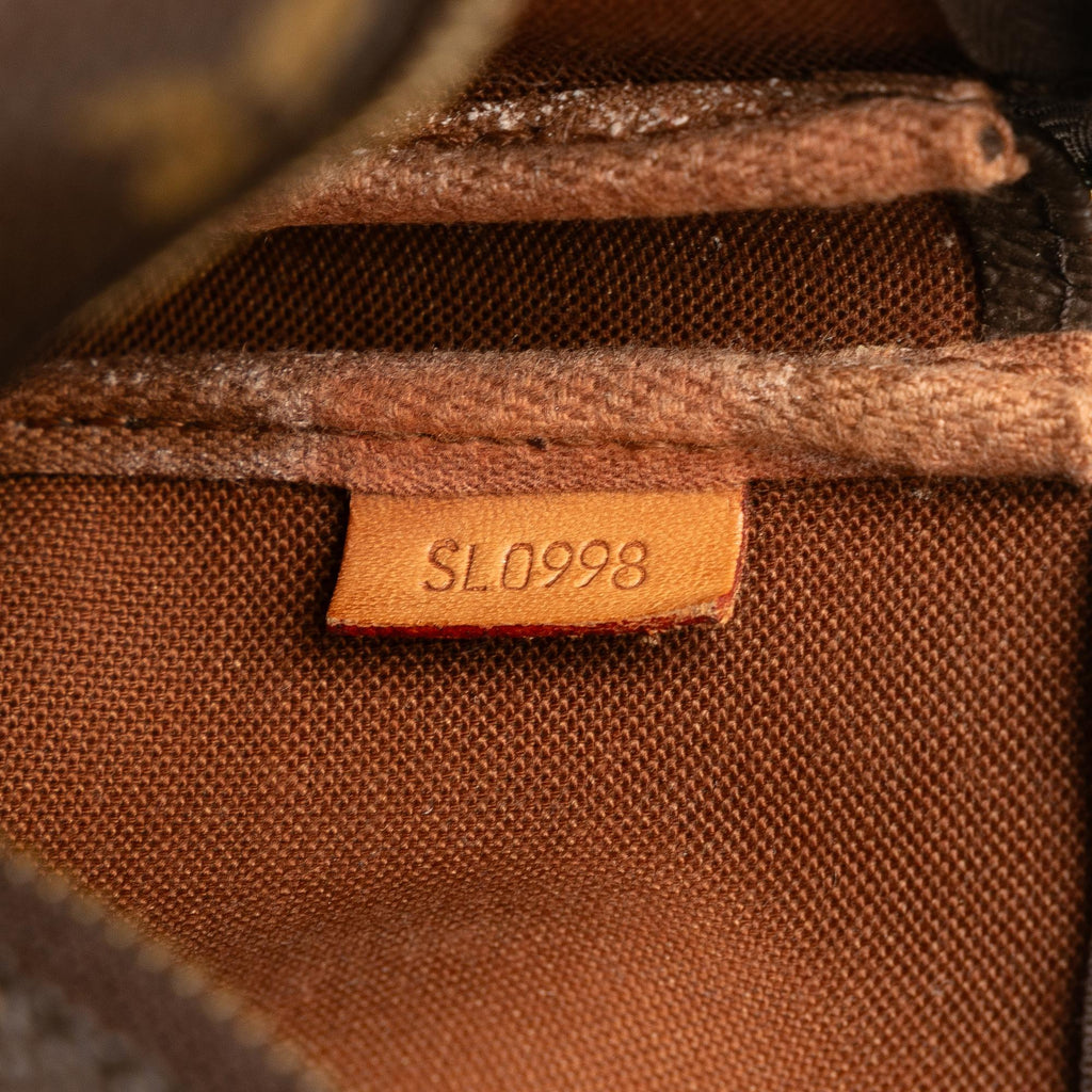 Louis Vuitton Monogram Pochette Accessoires (SHG-3wqz2S)