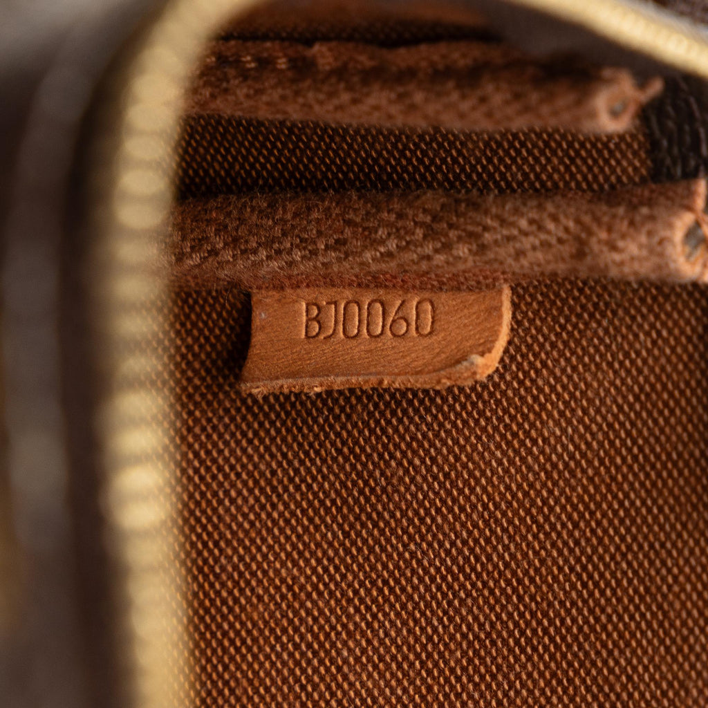 Louis Vuitton Monogram Pochette Accessoires (SHG-1jkV2Y)