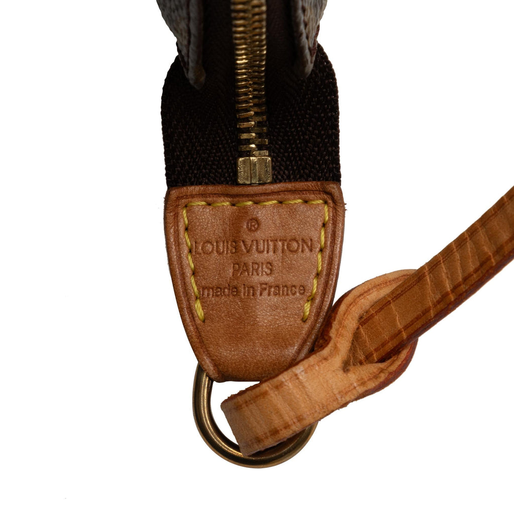 Louis Vuitton Monogram Pochette Accessoires (SHG-1jkV2Y)