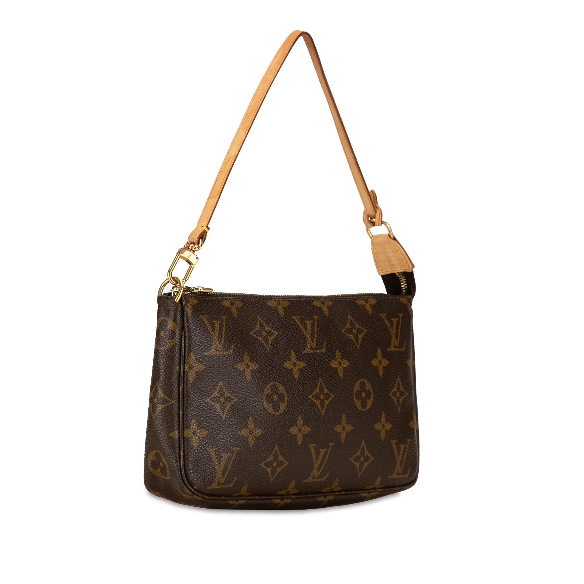 Louis Vuitton Monogram Pochette Accessoires (SHG-dcrLoC)