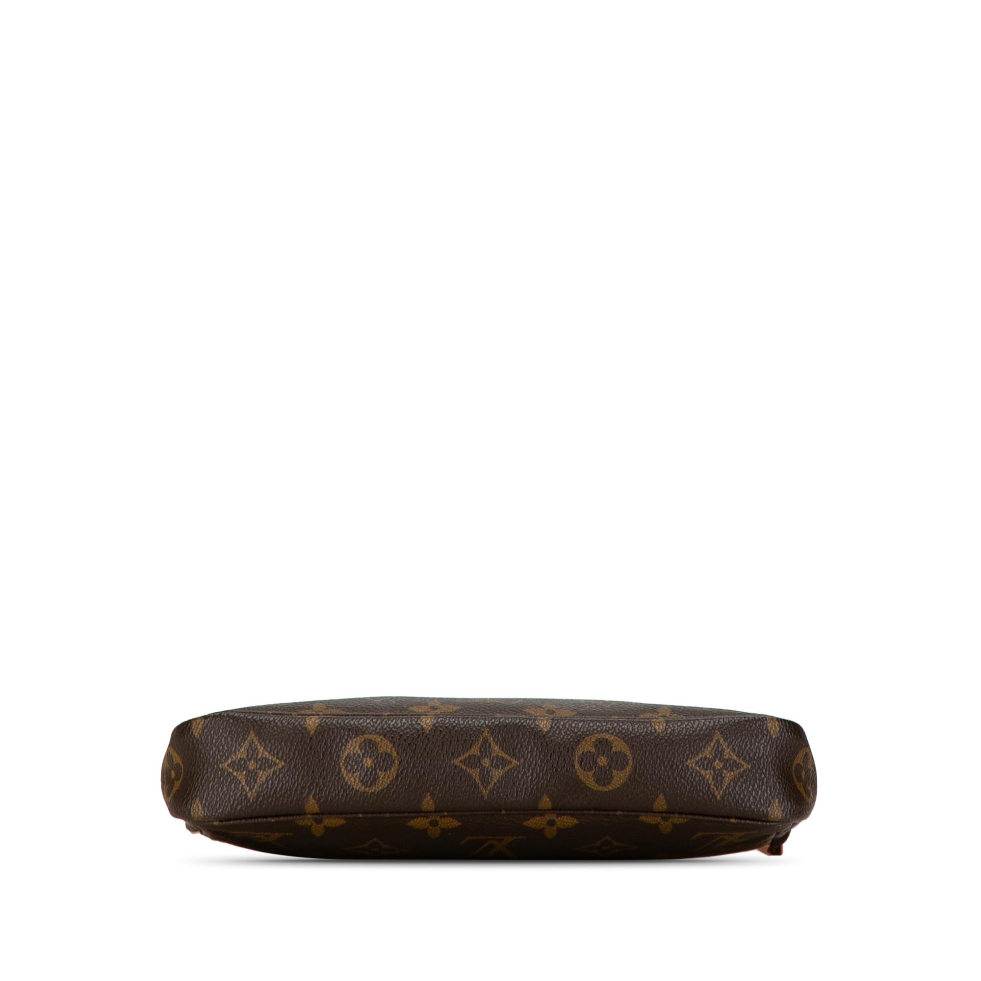 Louis Vuitton Monogram Pochette Accessoires (SHG-DJcPNY)