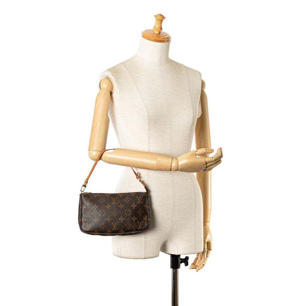 Louis Vuitton Monogram Pochette Accessoires (SHG-DJcPNY)