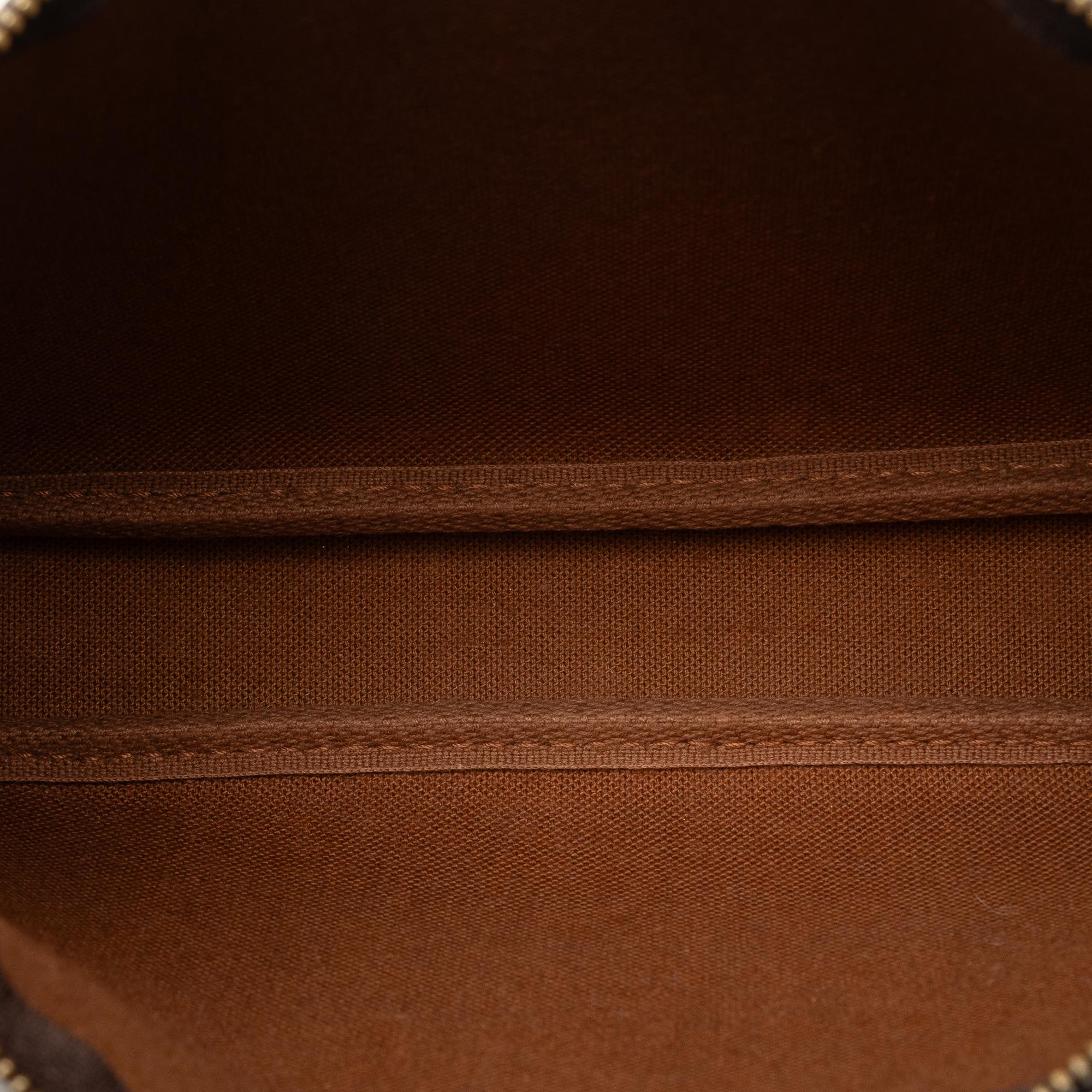 Louis Vuitton Monogram Pochette Accessoires (SHG-h54lPv)