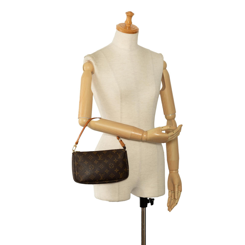 Louis Vuitton Monogram Pochette Accessoires (SHG-h54lPv)