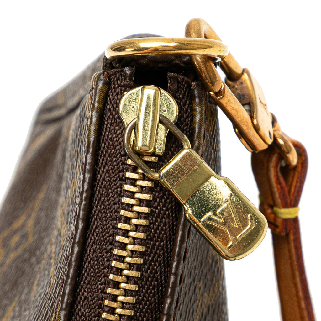 Louis Vuitton Monogram Pochette Accessoires (SHG-PrCjfI)