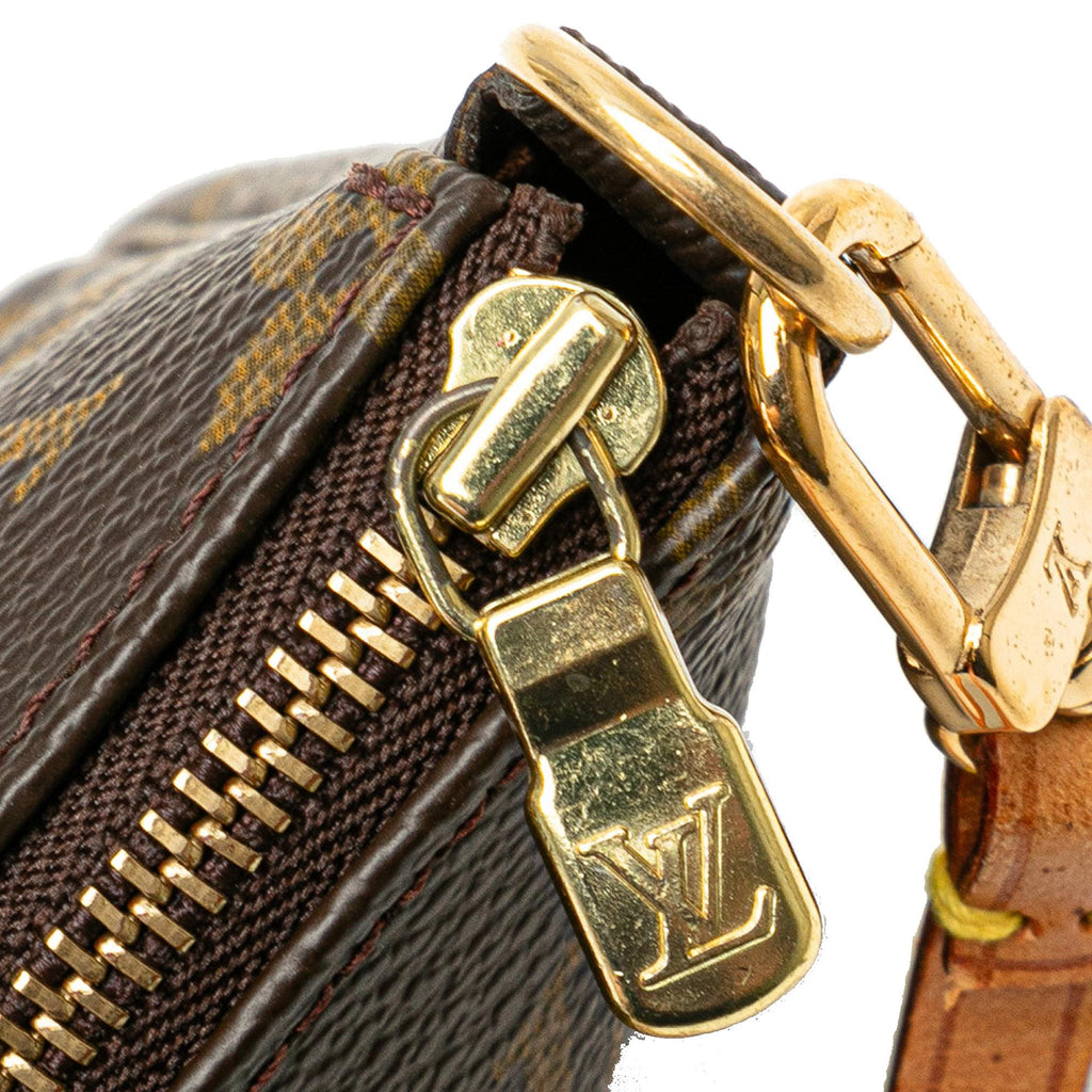 Louis Vuitton Monogram Pochette Accessoires (SHG-uMAfBX)