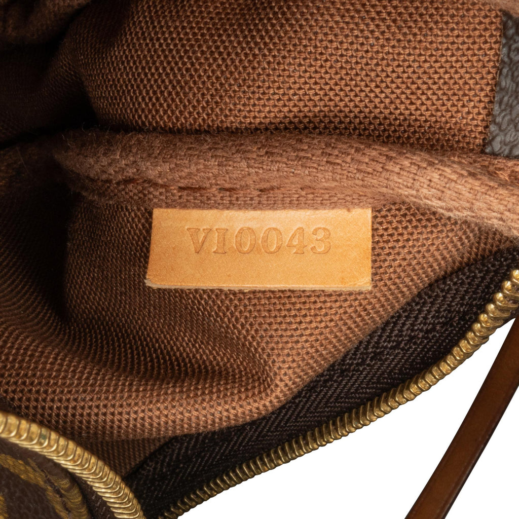 Louis Vuitton Monogram Pochette Accessoires (SHG-wYrsP3)