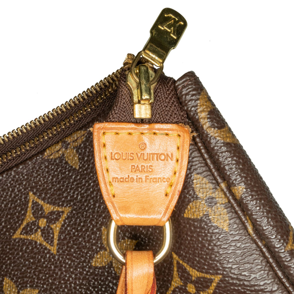 Louis Vuitton Monogram Pochette Accessoires (SHG-wYrsP3)