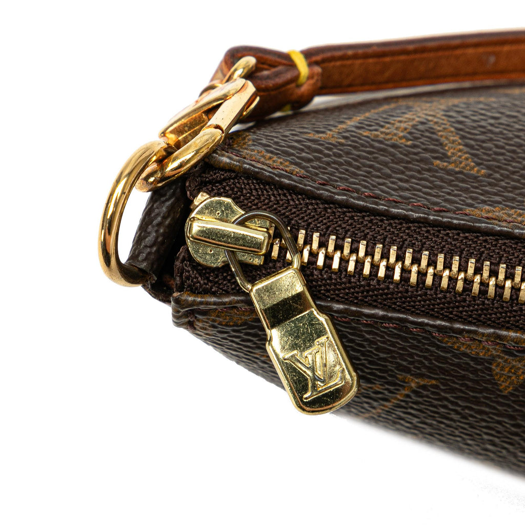 Louis Vuitton Monogram Pochette Accessoires (SHG-Wvh2XT)