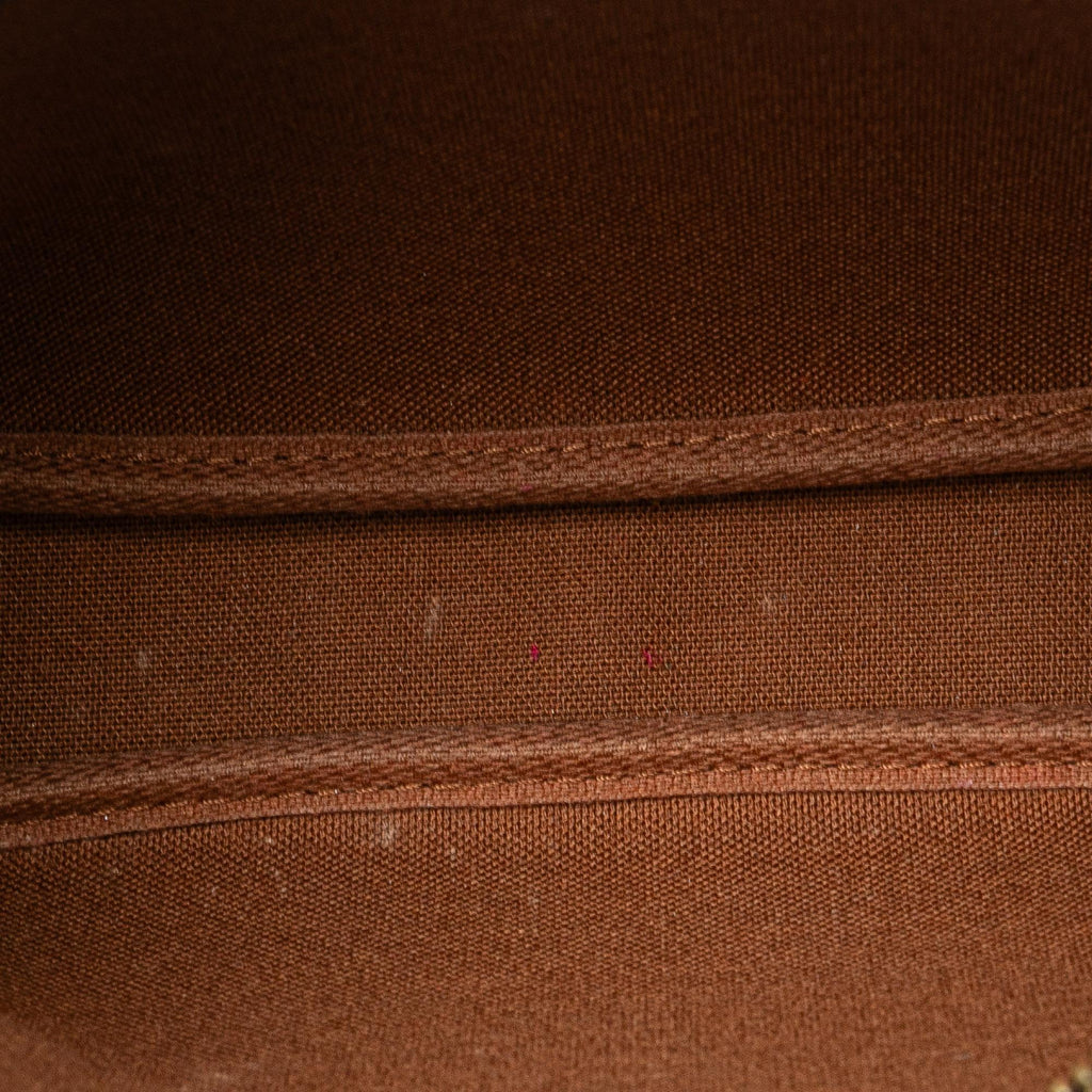Louis Vuitton Monogram Pochette Accessoires (SHG-Wvh2XT)