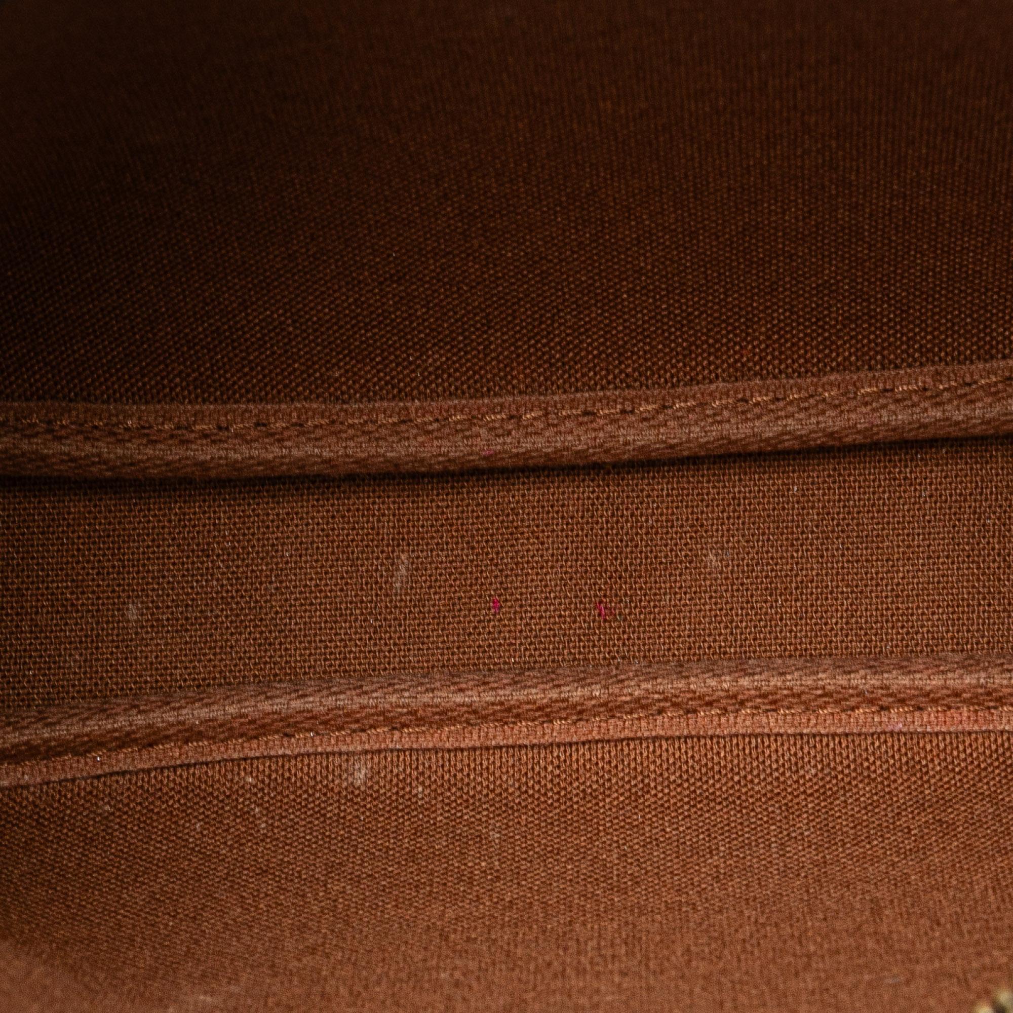 Louis Vuitton Monogram Pochette Accessoires (SHG-Wvh2XT)