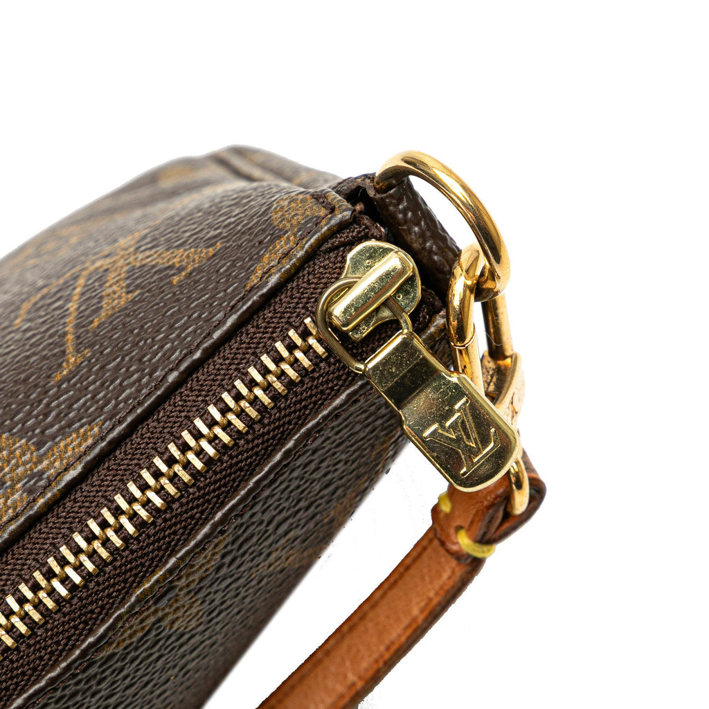 Louis Vuitton Monogram Pochette Accessoires (SHG-dJsVrK)