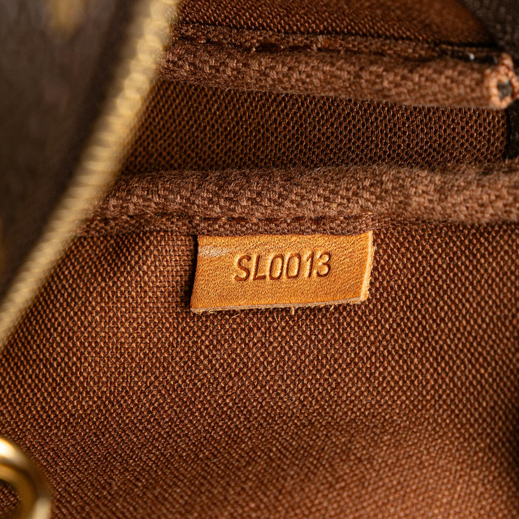 Louis Vuitton Monogram Pochette Accessoires (SHG-xrRHai)