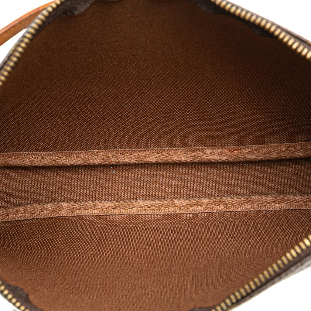 Louis Vuitton Monogram Pochette Accessoires (SHG-LJxKOe)