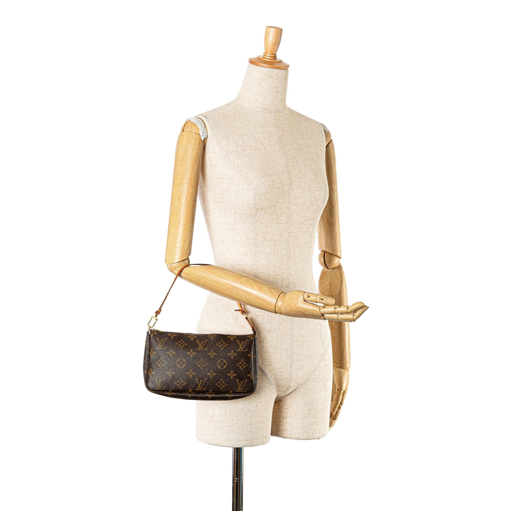 Louis Vuitton Monogram Pochette Accessoires (SHG-1FTc3j)