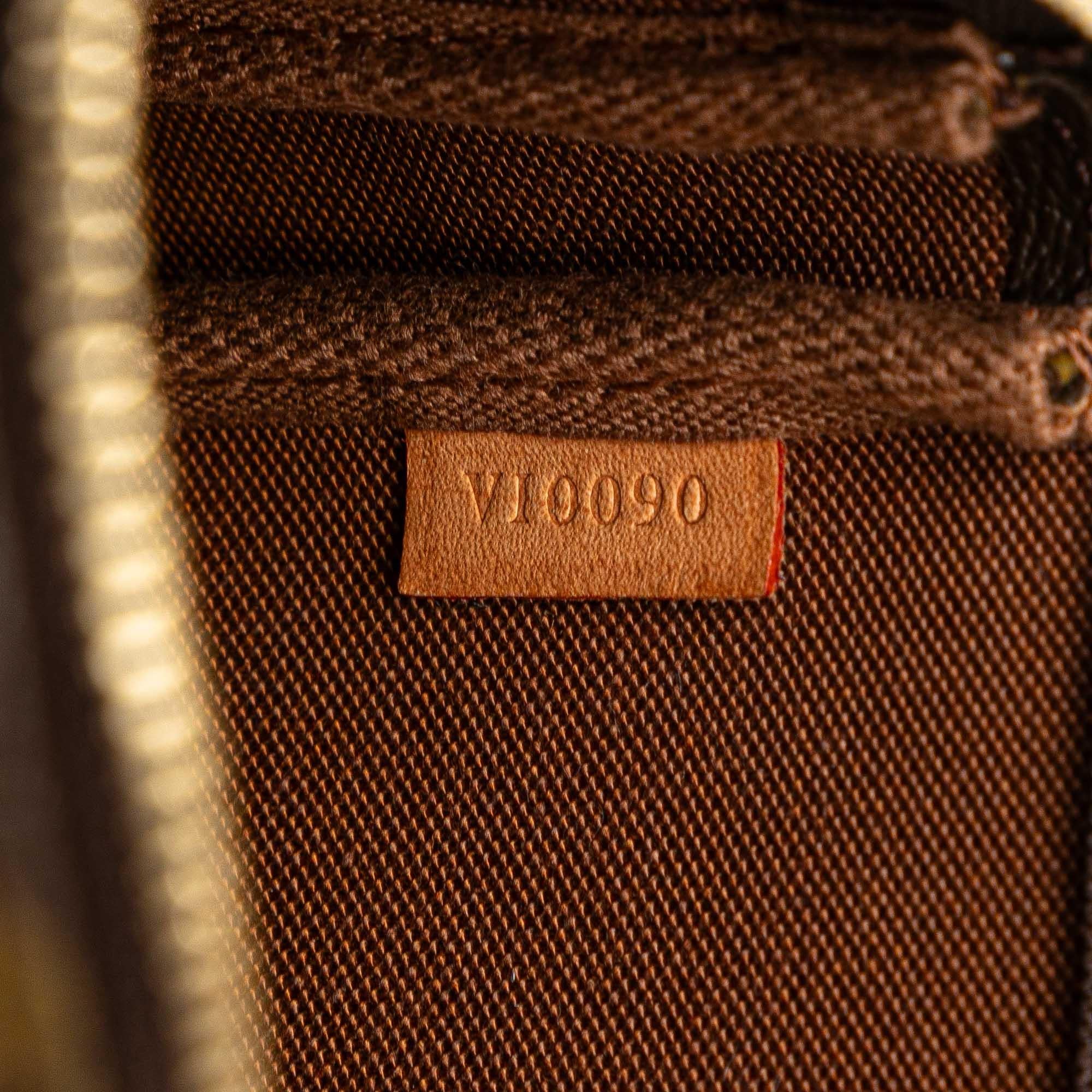 Louis Vuitton Monogram Pochette Accessoires (SHG-7Y2EuO)