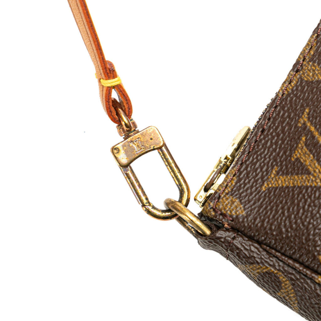 Louis Vuitton Monogram Pochette Accessoires (SHG-mdDRCl)