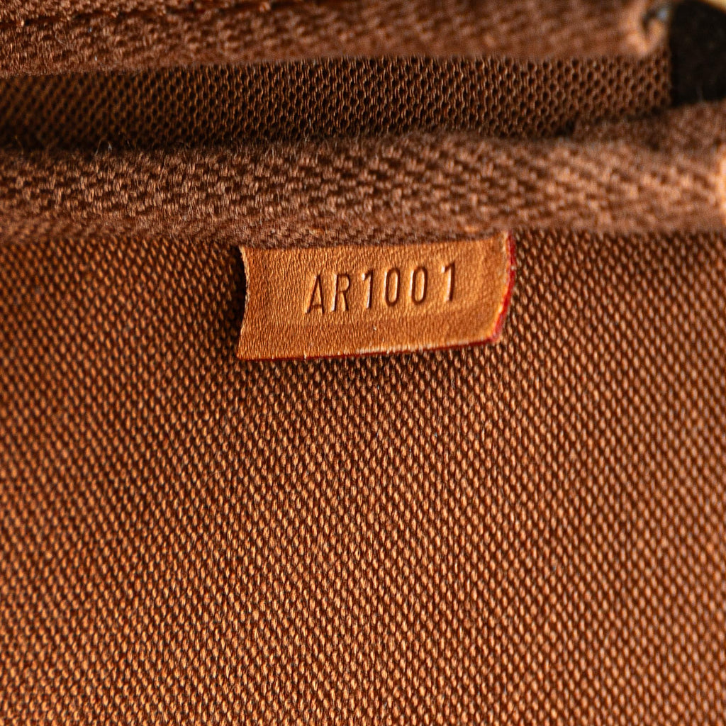 Louis Vuitton Monogram Pochette Accessoires (SHG-awtMyj)