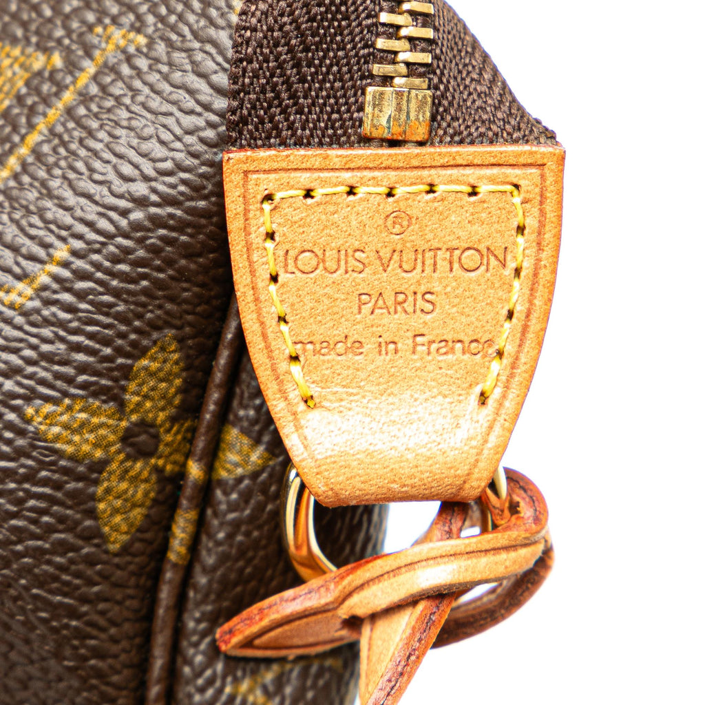 Louis Vuitton Monogram Pochette Accessoires (SHG-wpHXH5)