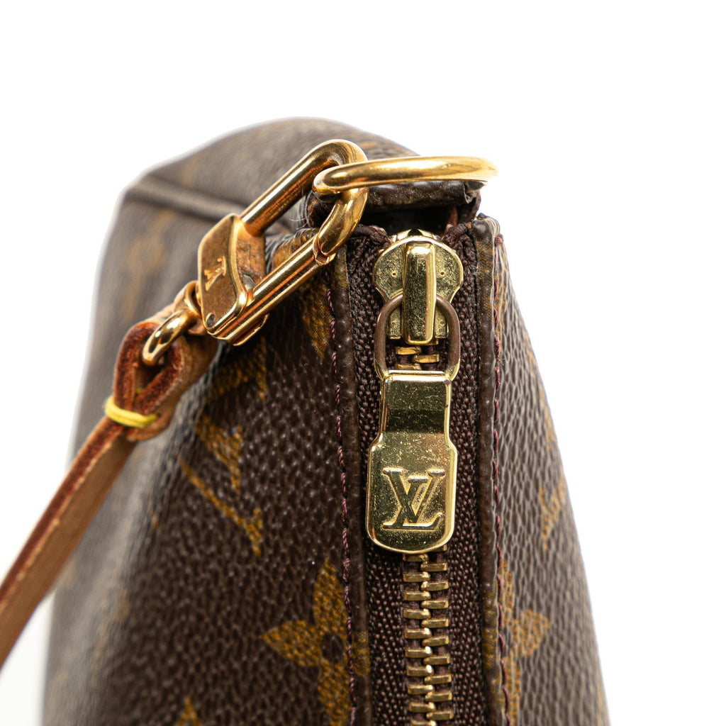 Louis Vuitton Monogram Pochette Accessoires (SHG-G473xk)