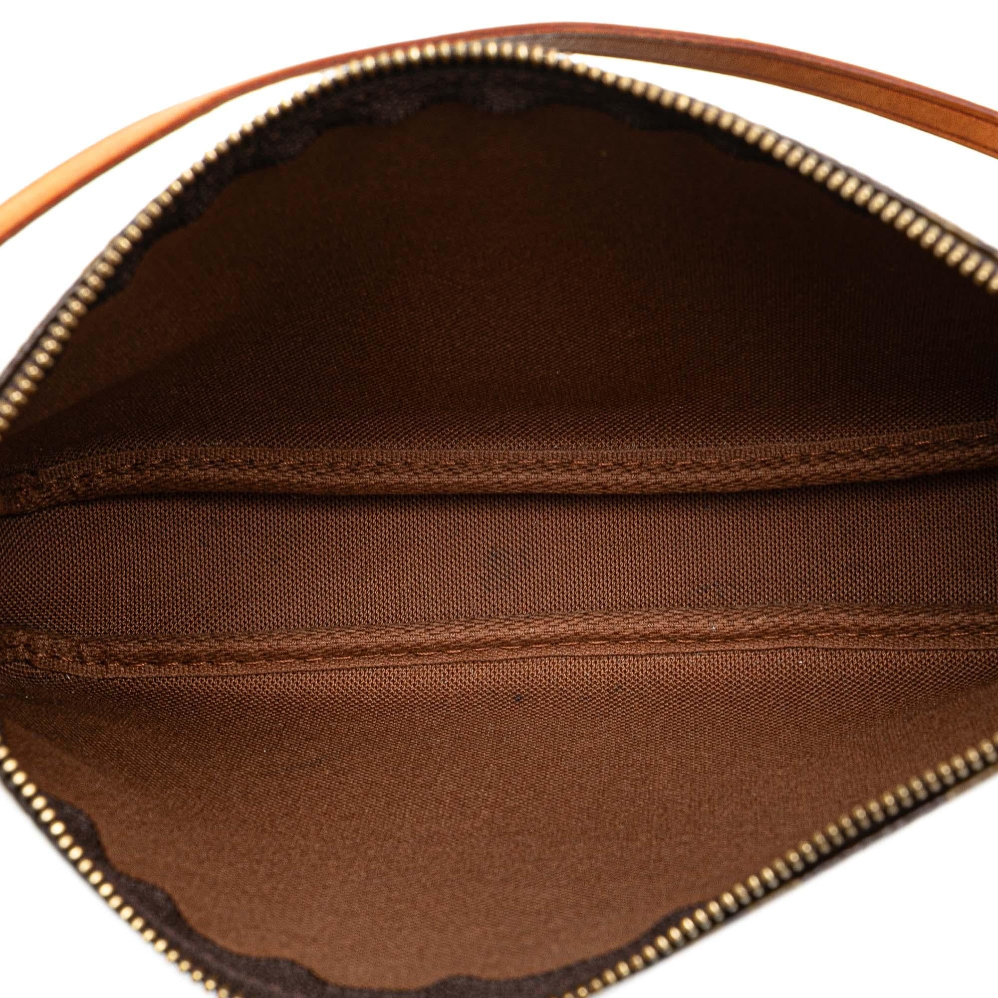 Louis Vuitton Monogram Pochette Accessoires (SHG-raCvUh)