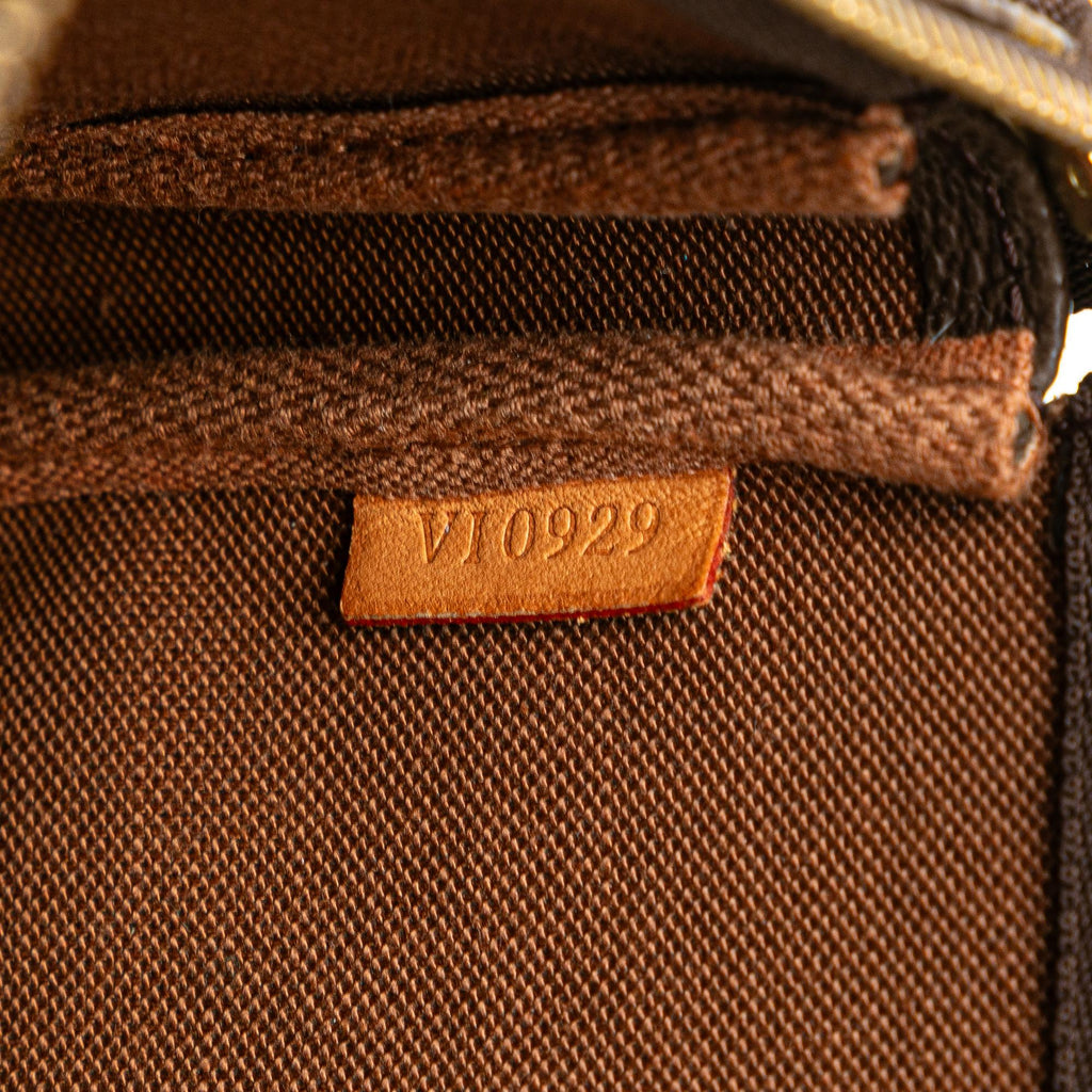 Louis Vuitton Monogram Pochette Accessoires (SHG-YIrzOd)