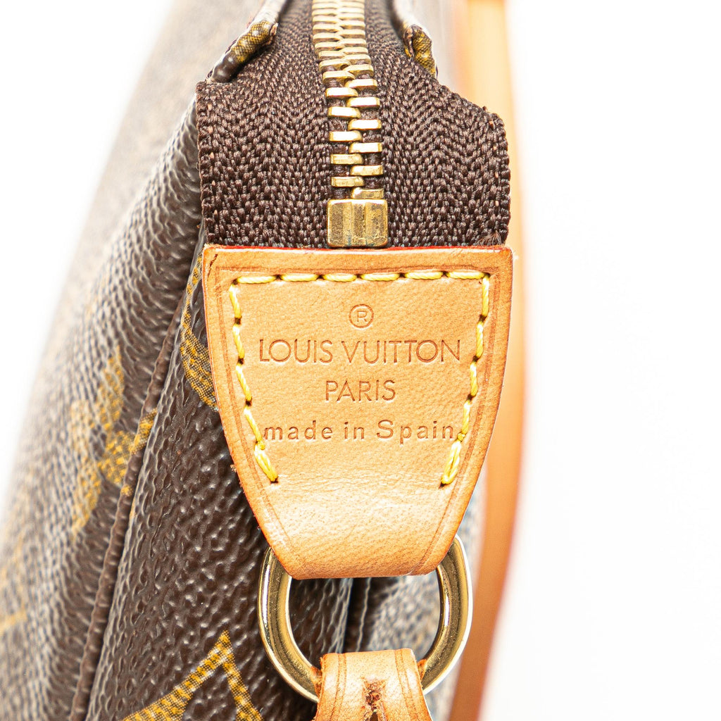 Louis Vuitton Monogram Pochette Accessoires