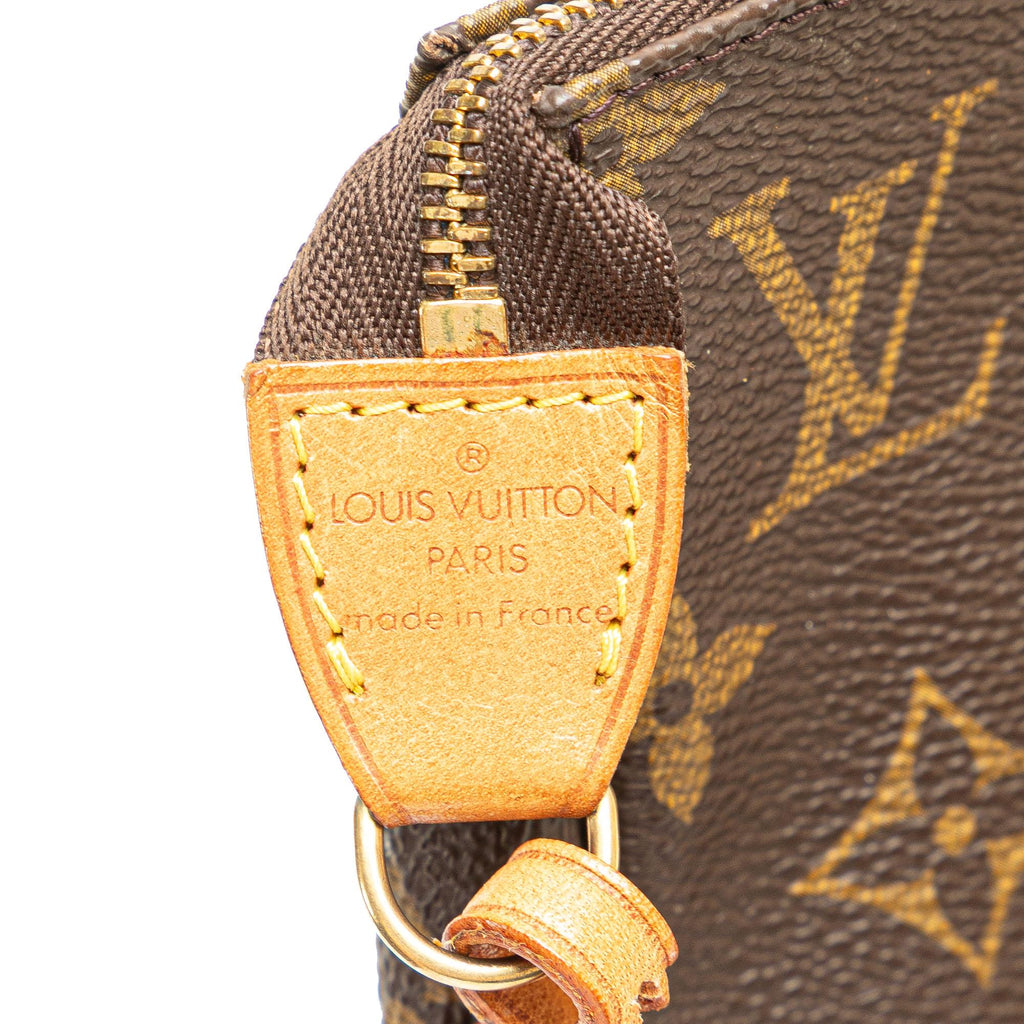 Louis Vuitton Monogram Pochette Accessoires