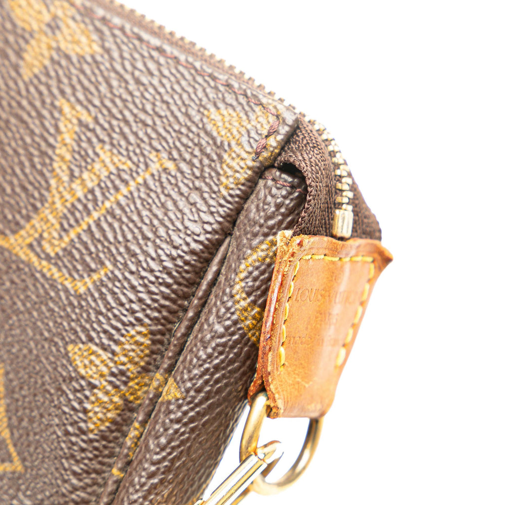 Louis Vuitton Monogram Pochette Accessoires