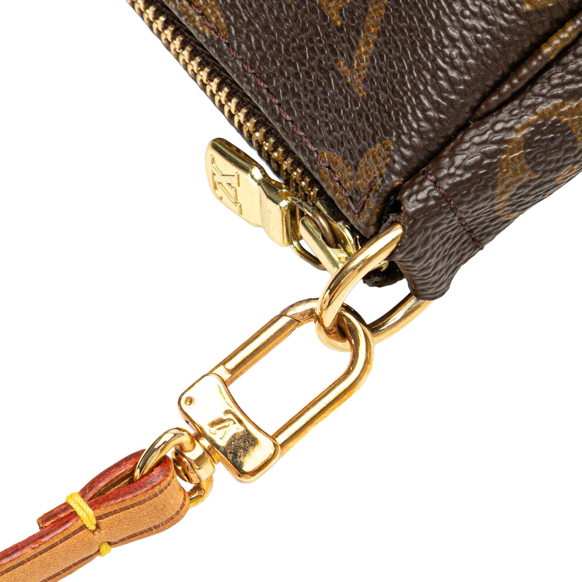 Louis Vuitton Monogram Pochette Accessoires