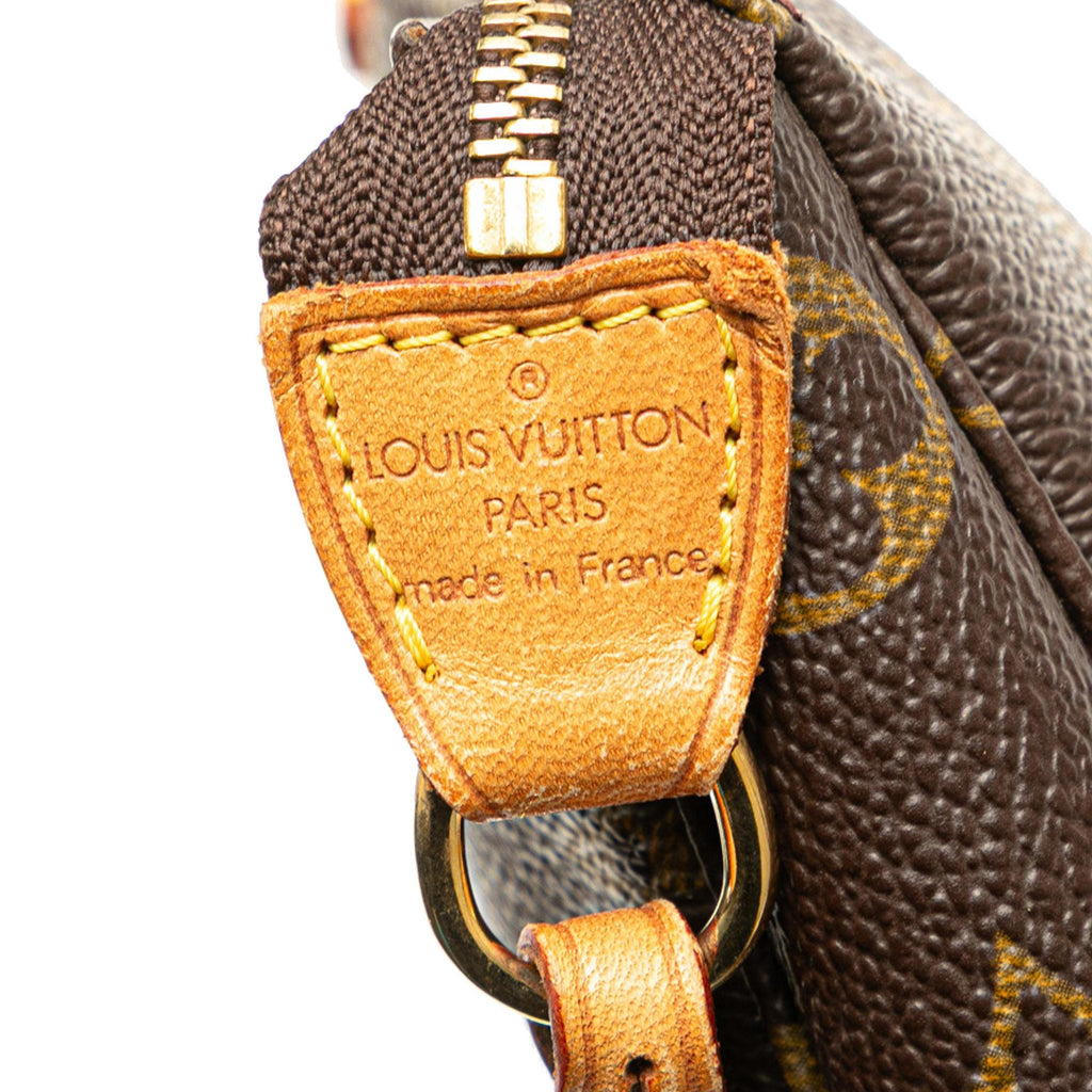 Louis Vuitton Monogram Pochette Accessoires