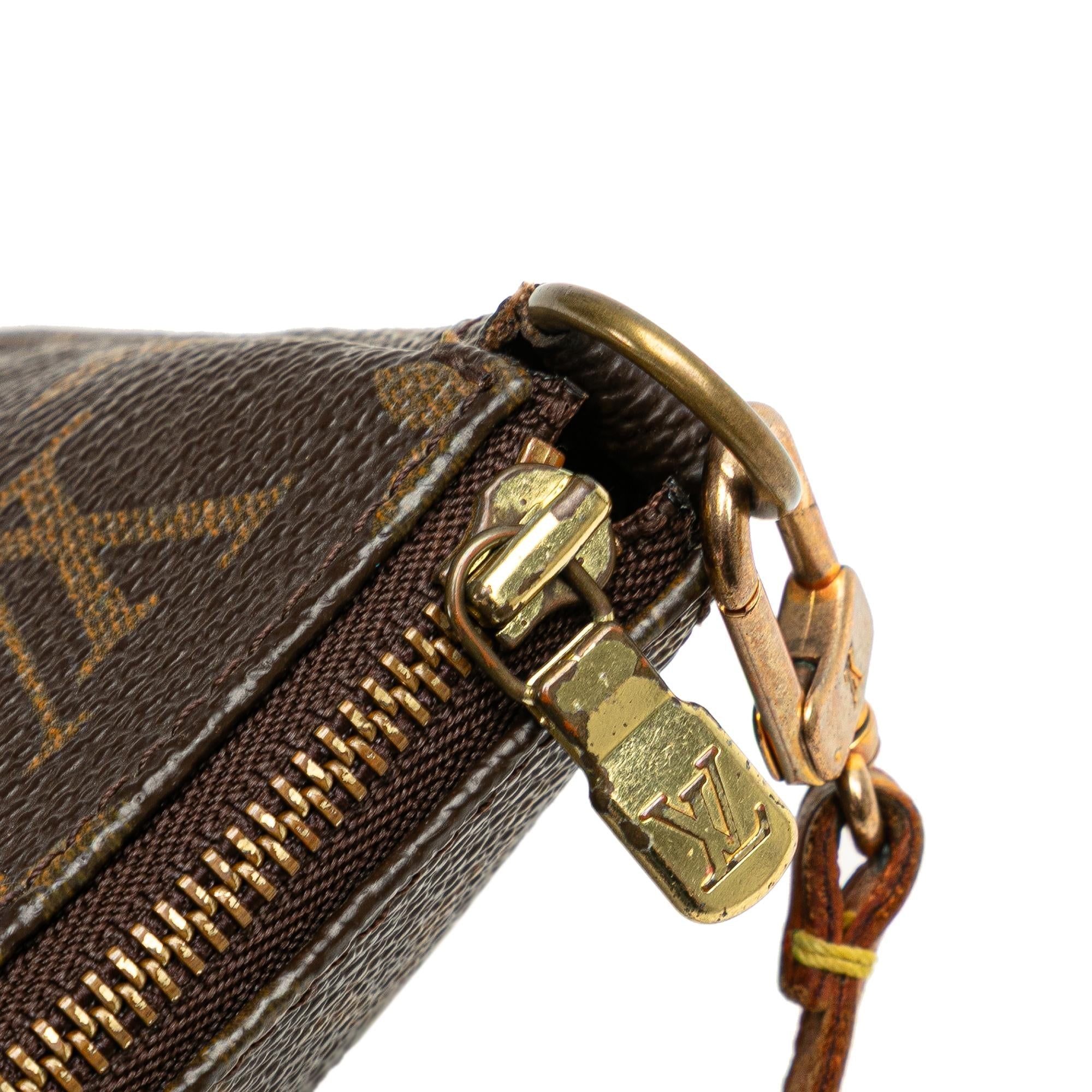 Louis Vuitton Monogram Pochette Accessoires