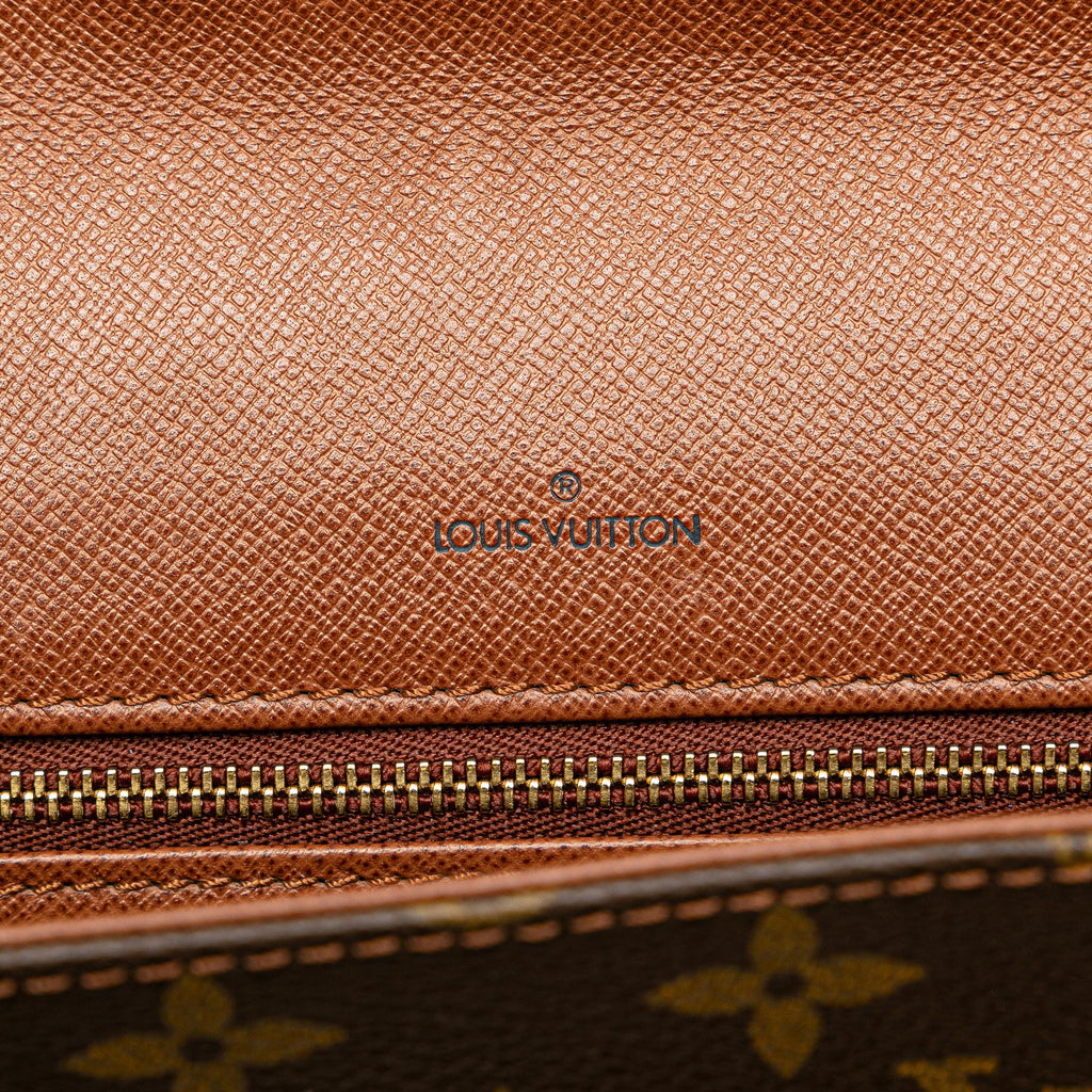 Louis Vuitton Monogram Pochette Dame GM (SHG-xRDzn5)