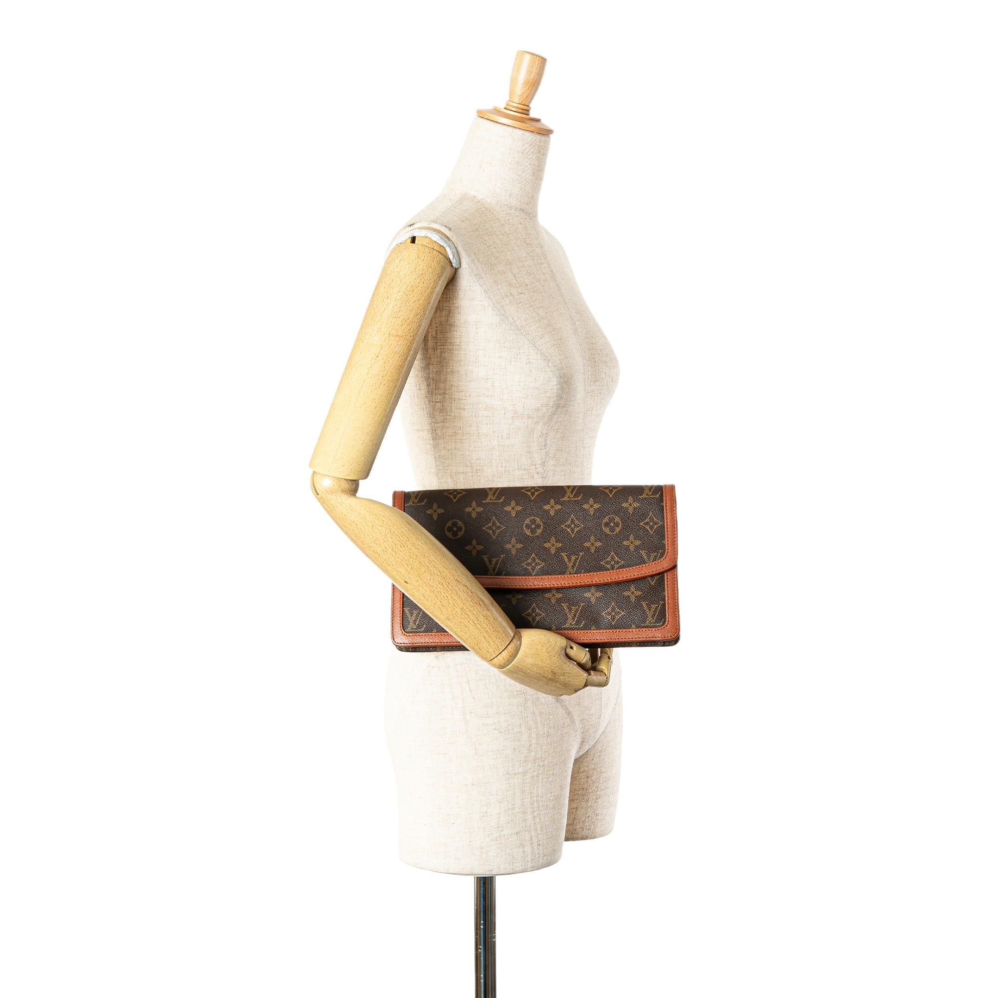 Louis Vuitton Monogram Pochette Dame GM (SHG-xRDzn5)