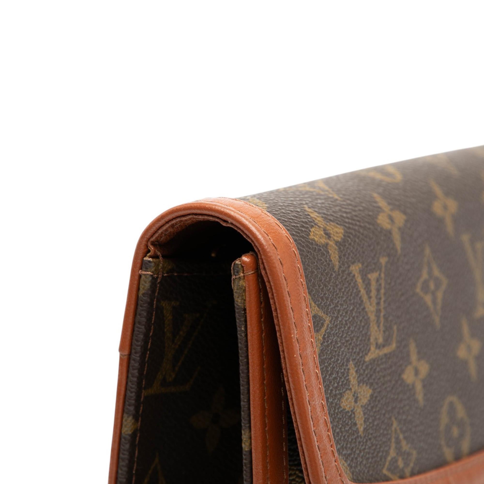 Louis Vuitton Monogram Pochette Dame PM
