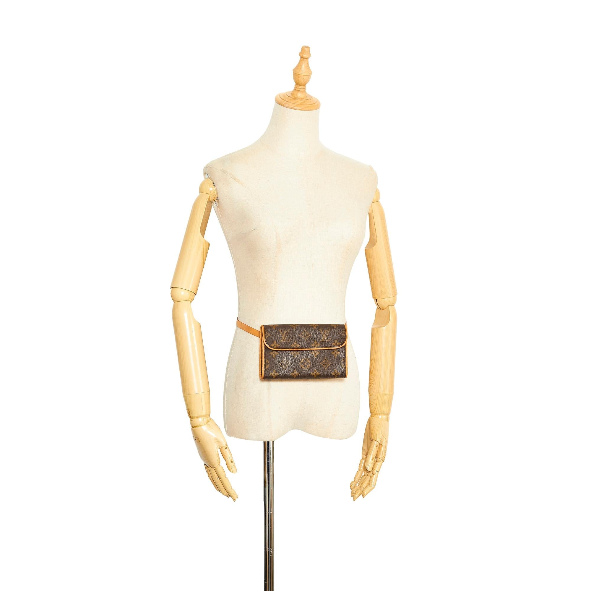 Louis Vuitton Monogram Pochette Florentine (SHG-xD4nHV)