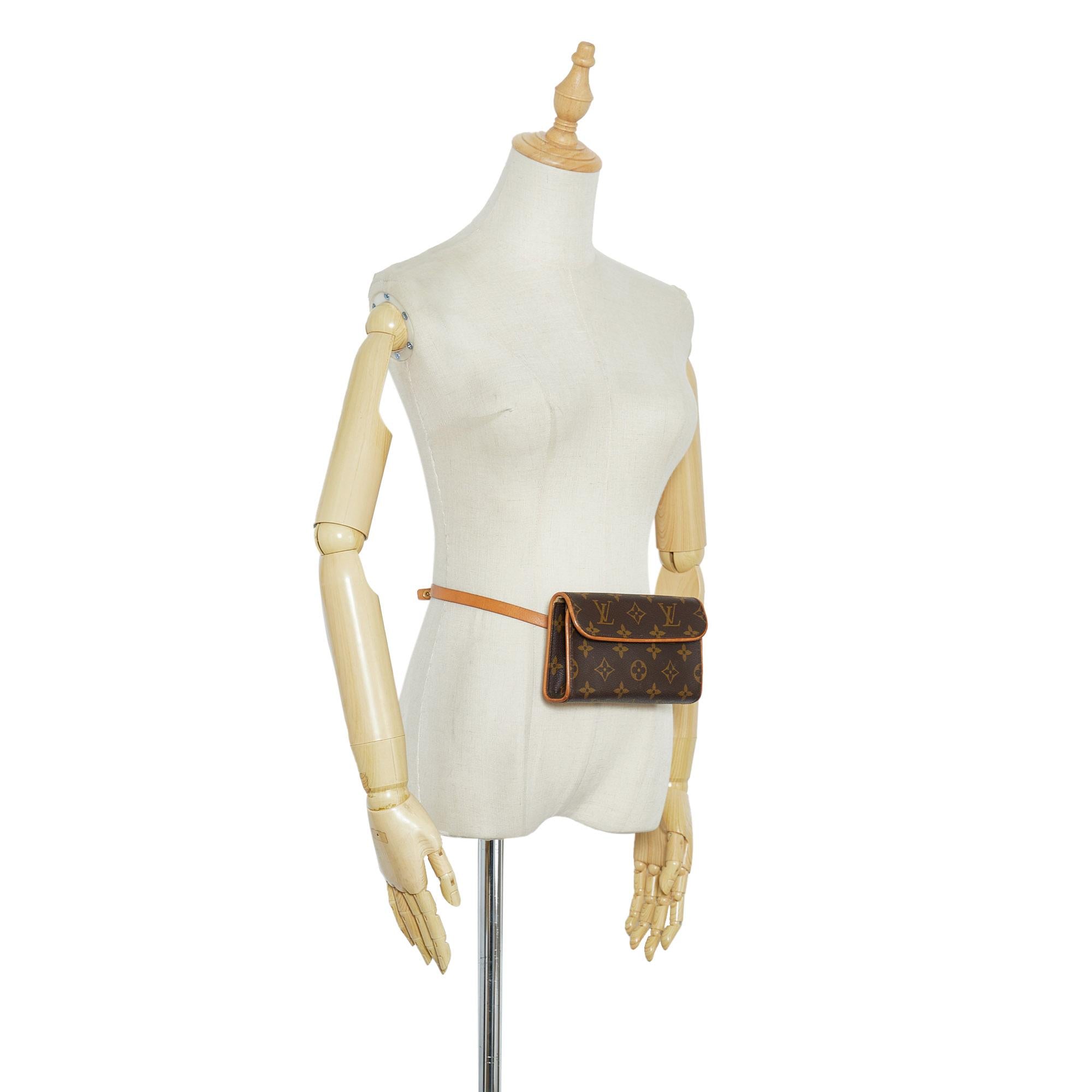Louis Vuitton Monogram Pochette Florentine (SHG-5qxnVV)