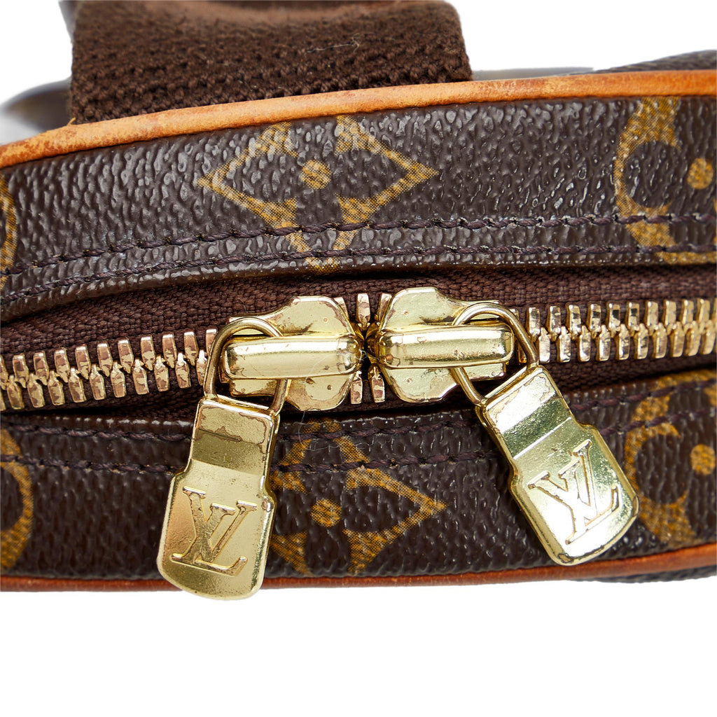 Louis Vuitton Monogram Pochette Gange (SHG-sWk38R)