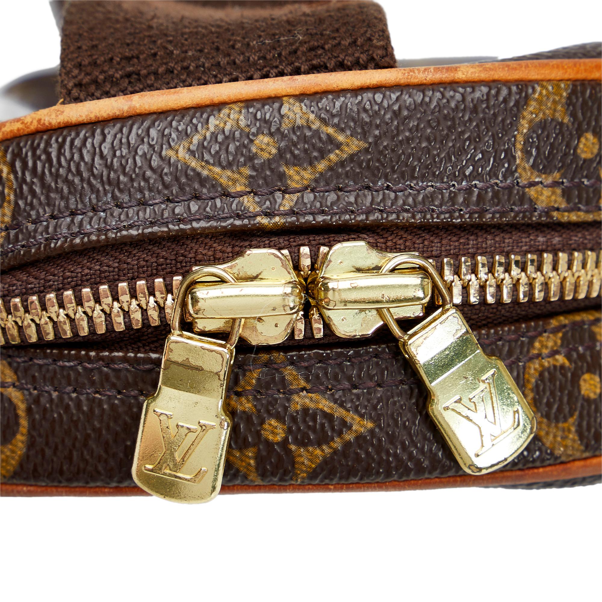 Louis Vuitton Monogram Pochette Gange (SHG-sWk38R)