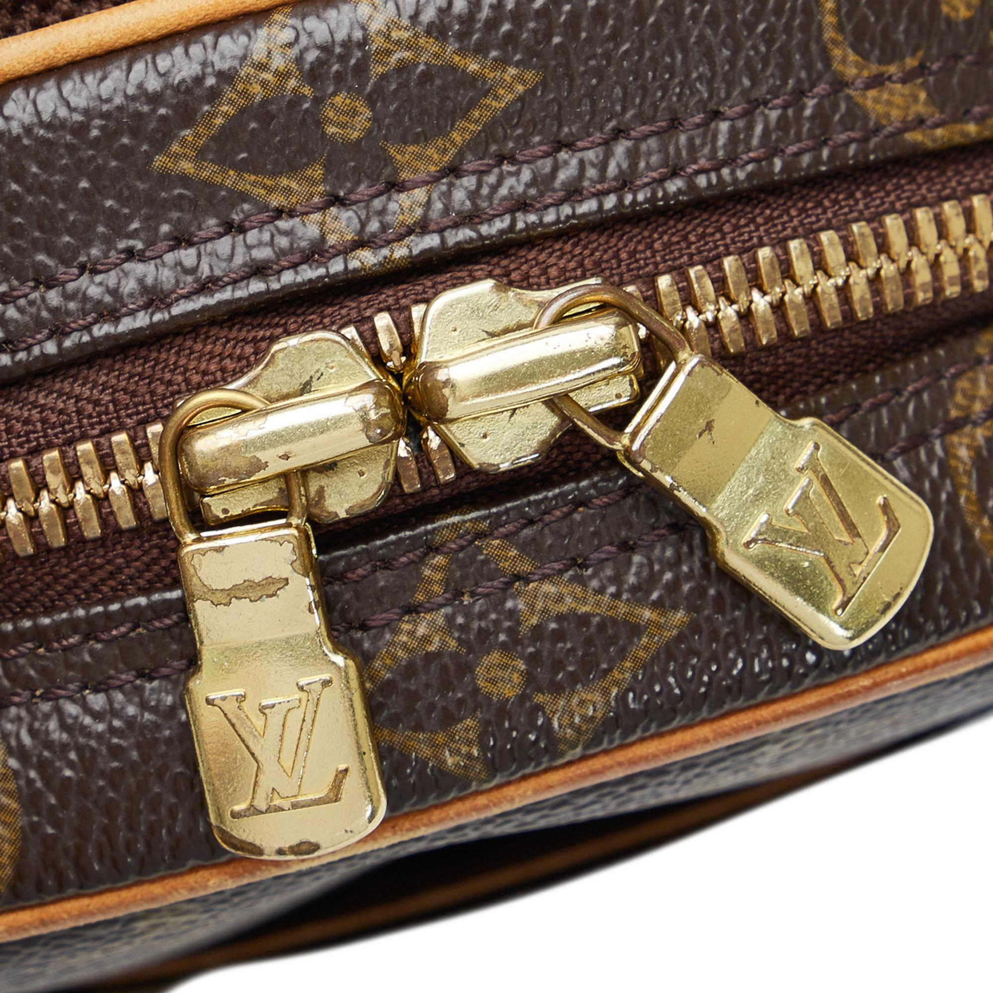 Louis Vuitton Monogram Pochette Gange (SHG-wfi0Bu)