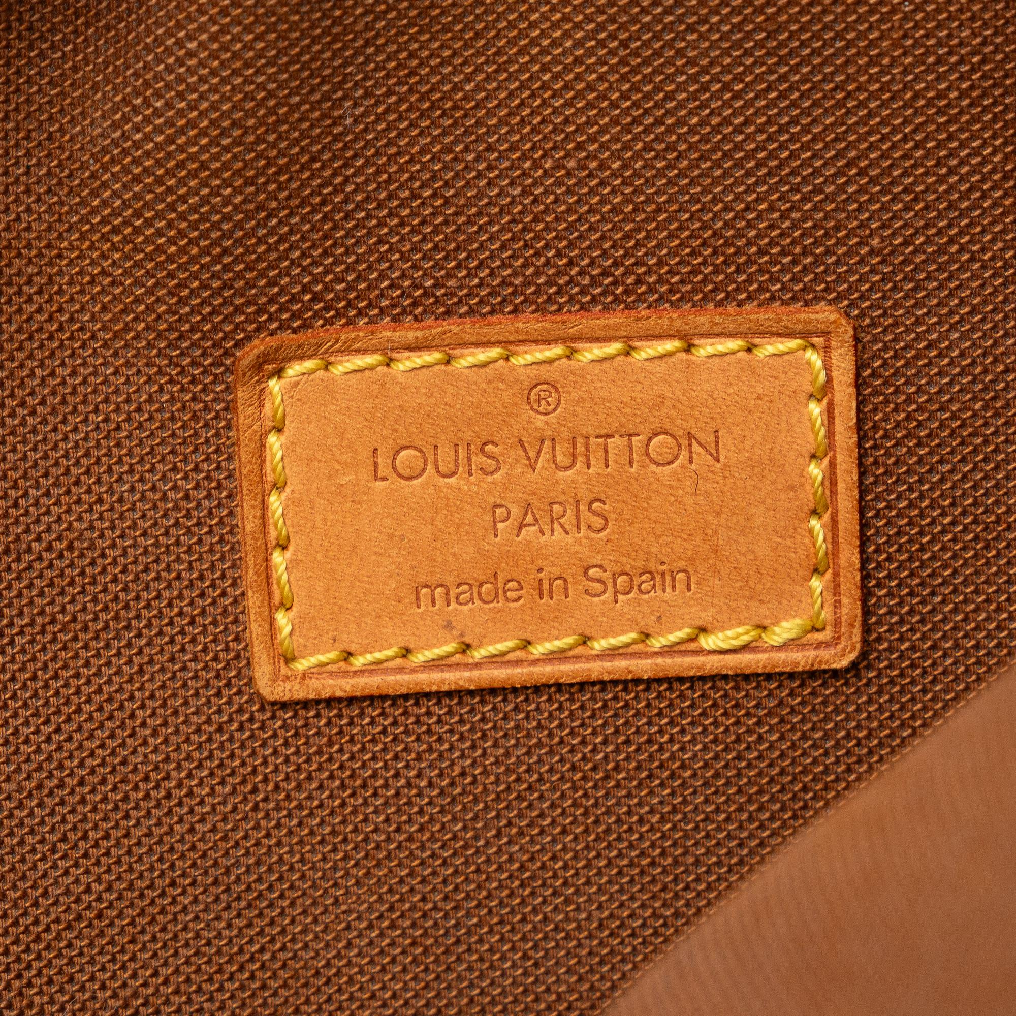 Louis Vuitton Monogram Pochette Gange (SHG-mzNu6y)