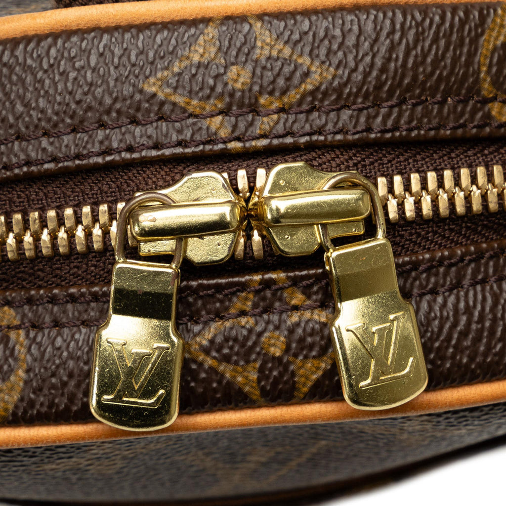 Louis Vuitton Monogram Pochette Gange (SHG-Upnizd)