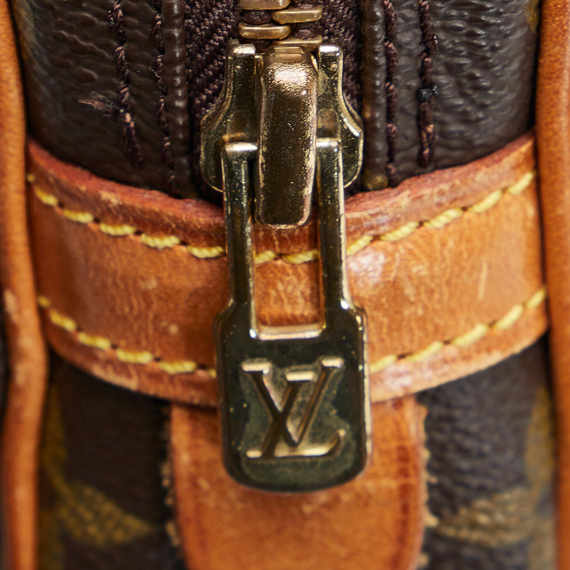 Louis Vuitton Monogram Pochette Marley Bandouliere (SHG-TH0ssV)